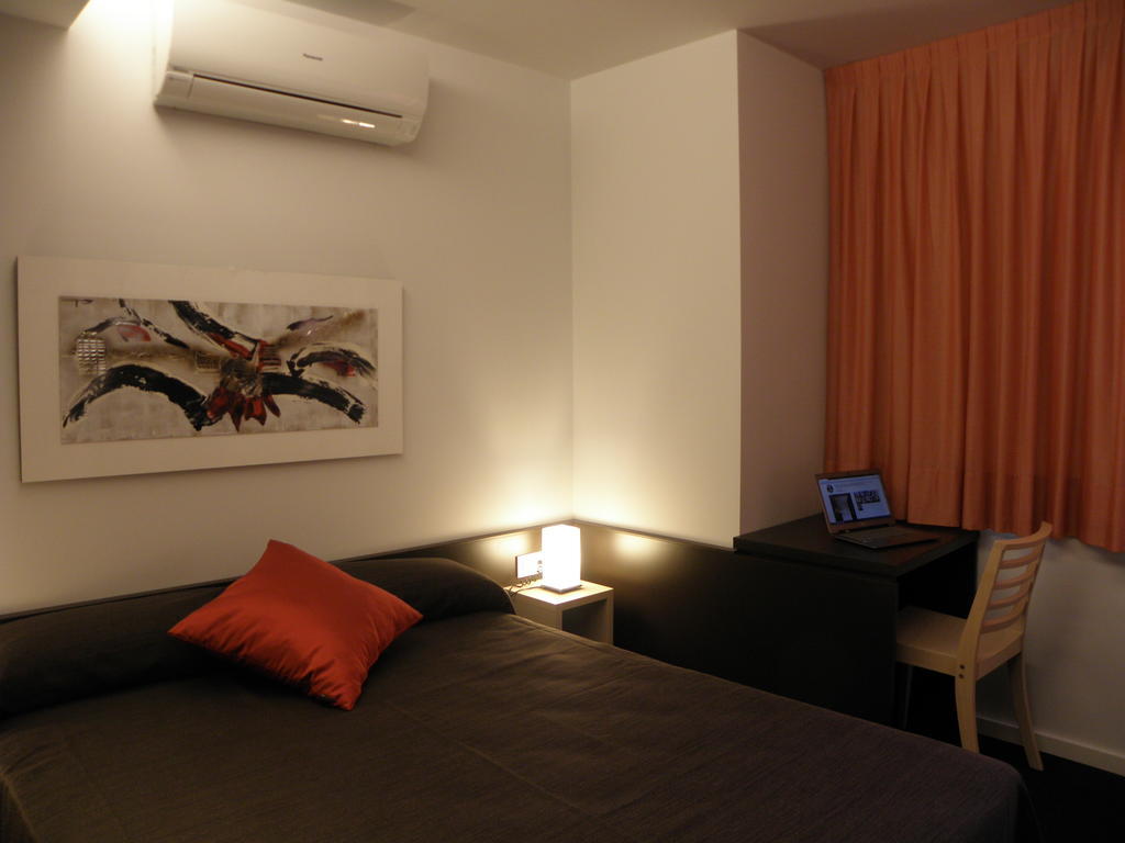 Apartaments I Habitacions Can Morera Olot Quarto foto